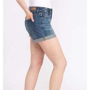 Bootlegger Boyfriend Fit Mid Rise Denim Stretch Cuffed Hem Jean Shorts